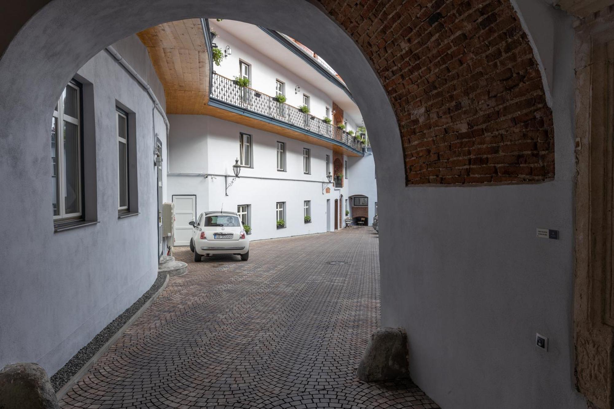 Bed and Breakfast Magister Seven Hermannstadt Exterior foto